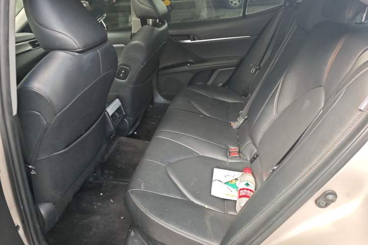 Used Toyota Camry 2019 Revised Version Dual-Engine 2.5 HG Luxury Edition Left Rear Seat