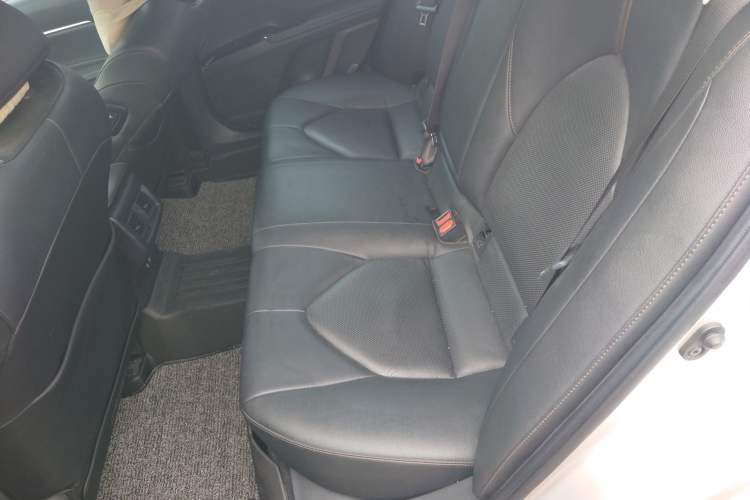 Used Toyota Camry 2019 Revised Version 2.0G Luxury Edition Left Rear Seat