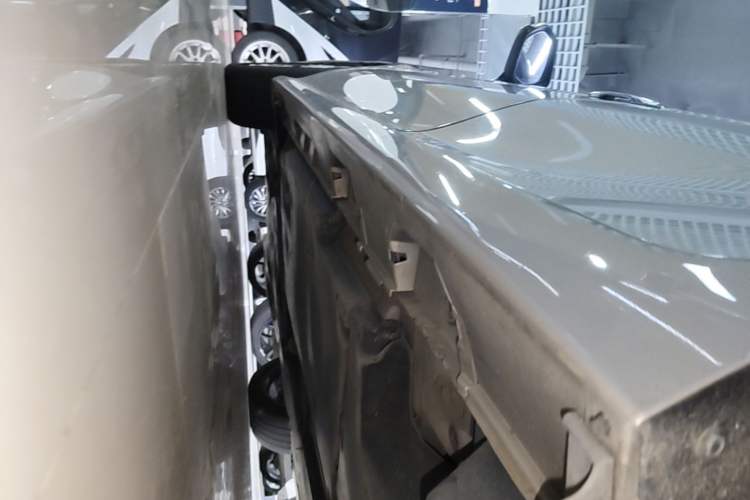 Used Toyota Camry 2019 Dual-Engine 2.5 HG Luxury Edition China VI Standard Left Side Sill