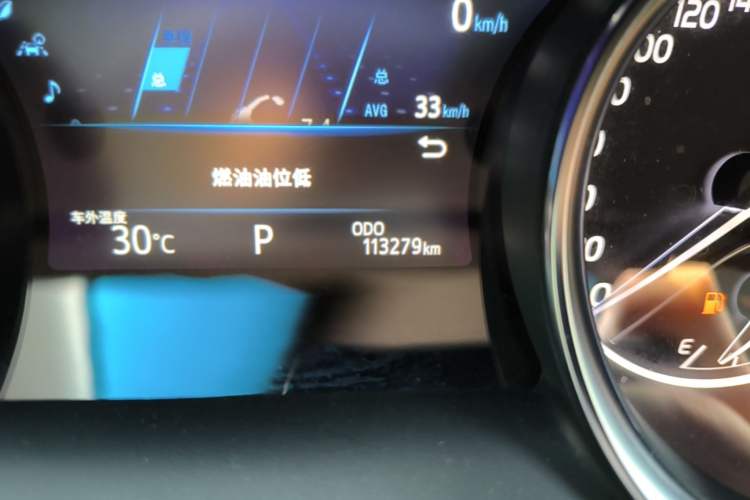 Used Toyota Camry 2019 2.0G Luxury Edition China VI Standard Odometer Close Up