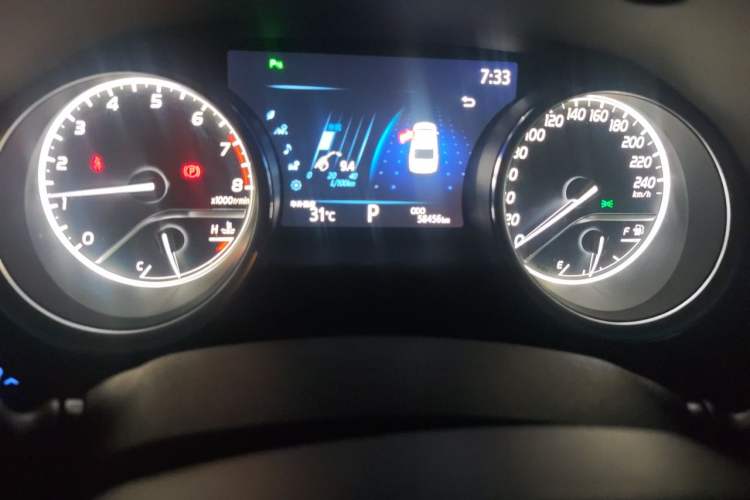 Used Toyota Camry 2019 2.0G Luxury Edition China VI Standard Odometer Close Up
