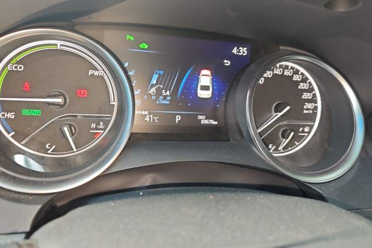 Used Toyota Camry 2019 Revised Version Dual-Engine 2.5 HG Luxury Edition Odometer Close Up