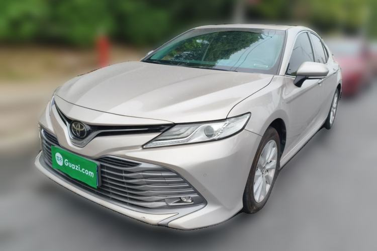 Used Toyota Camry 2019 Revised Version 2.0G Luxury Edition Guazi used car, China used car export, Used car for sale, Used cars, Cheapest cars for sale