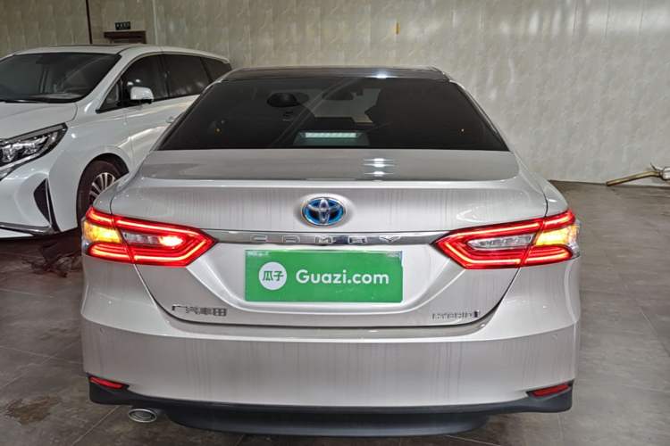 Used Toyota Camry 2019 Revised Version Dual-Engine 2.5 HG Luxury Edition Rear