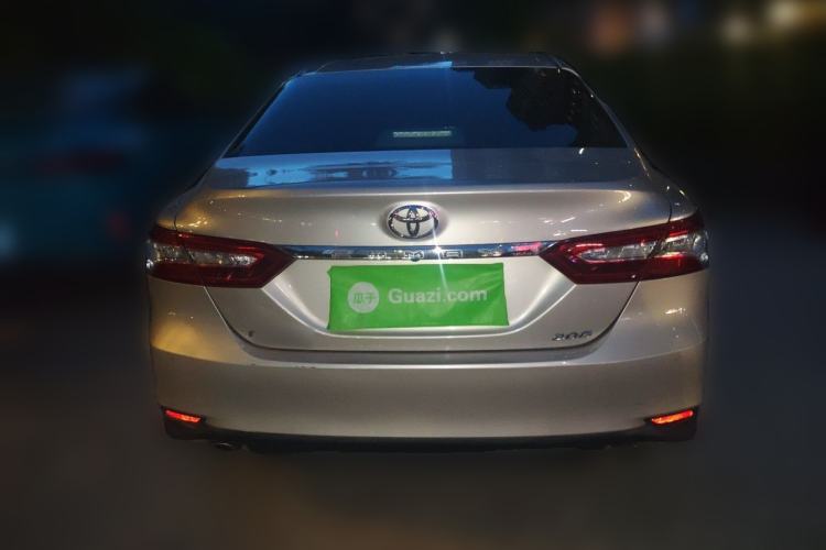 Used Toyota Camry 2019 2.0G Luxury Edition China VI Standard Rear