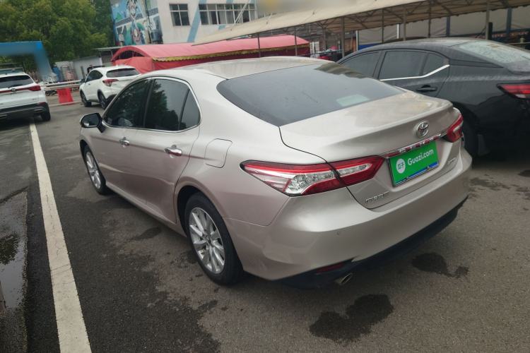 Used Toyota Camry 2019 Revised Version 2.0G Luxury Edition Rear Left 45 Deg