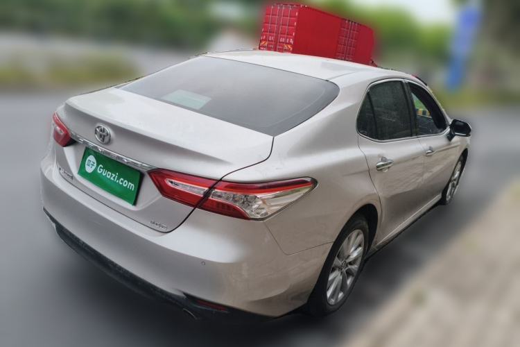 Used Toyota Camry 2019 Revised Version 2.0G Luxury Edition Rear Right 45 Deg