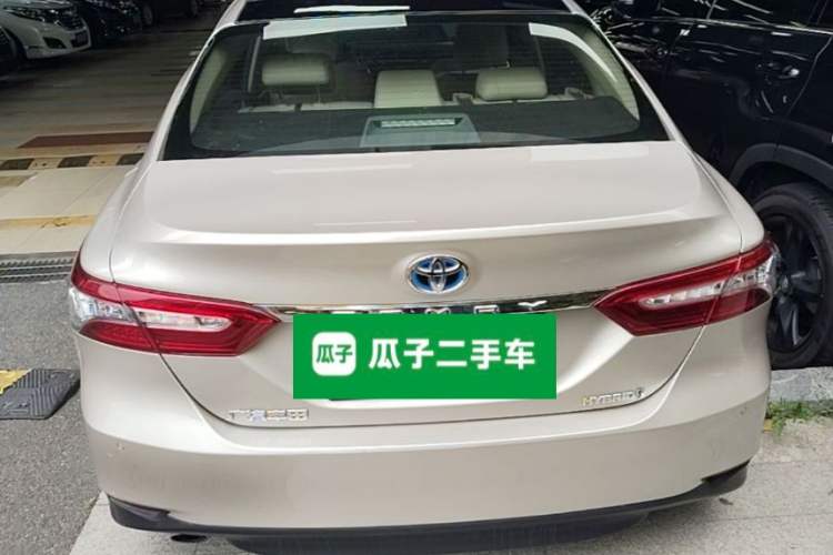 Used Toyota Camry 2019 Dual-Engine 2.5 HG Luxury Edition China VI Standard Rear