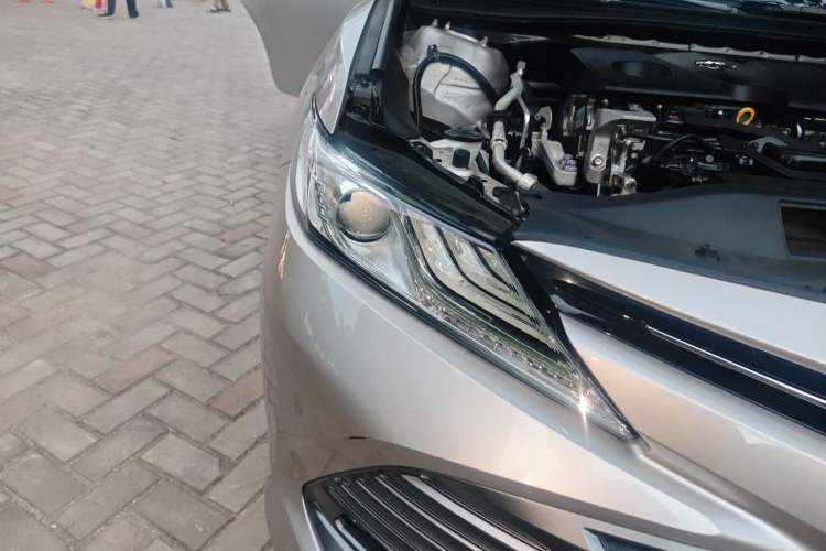 Used Toyota Camry 2019 2.0G Luxury Edition China VI Standard Right Front Headlight