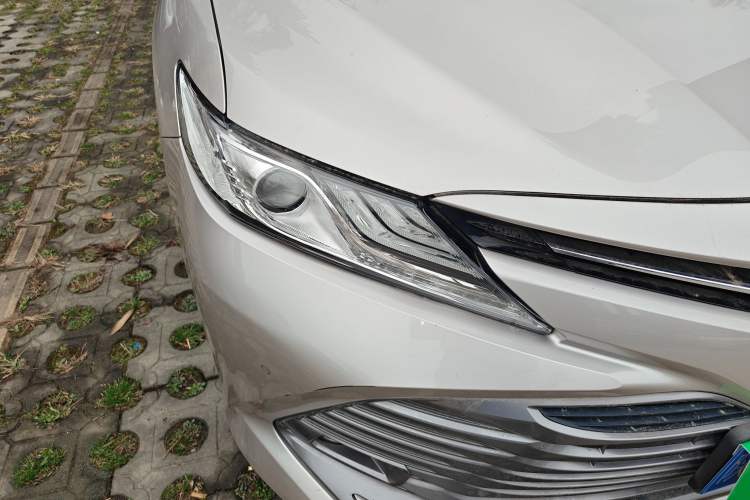 Used Toyota Camry 2019 Revised Version 2.0G Luxury Edition Right Front Headlight