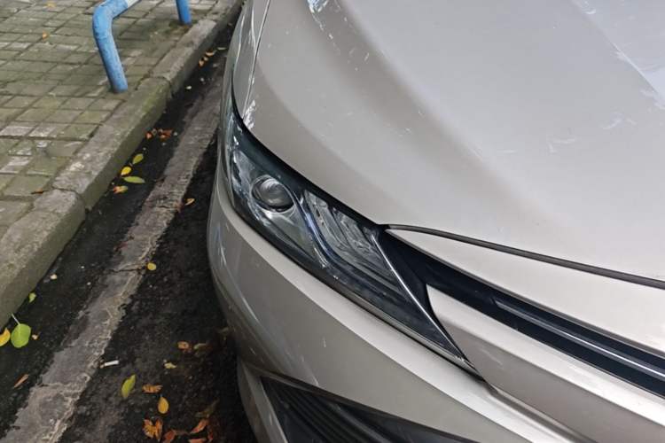 Used Toyota Camry 2019 Revised Version Dual-Engine 2.5 HG Luxury Edition Right Front Headlight