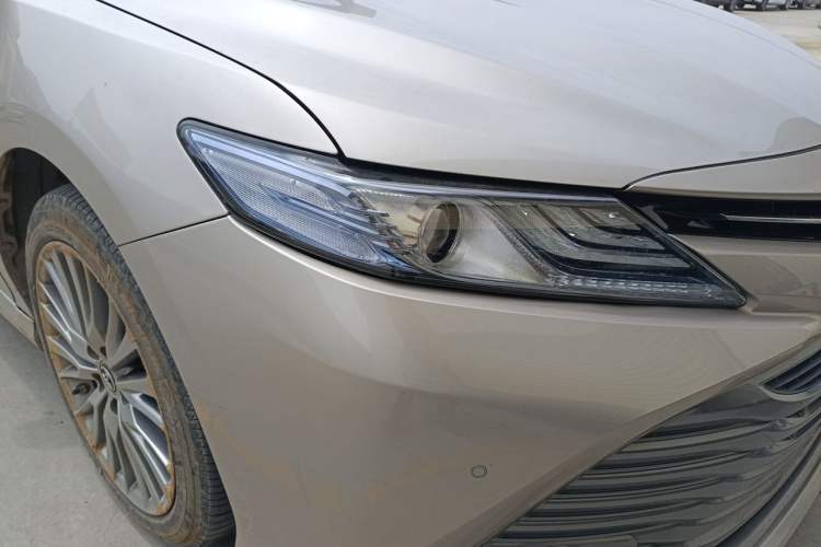 Used Toyota Camry 2019 Dual-Engine 2.5 HG Luxury Edition China V Standard Right Front Headlight