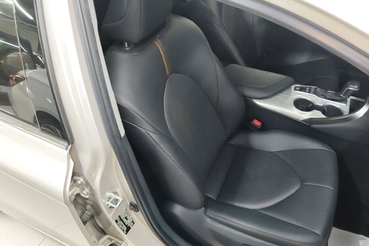 Used Toyota Camry 2019 Dual-Engine 2.5 HG Luxury Edition China VI Standard Right Front Seat
