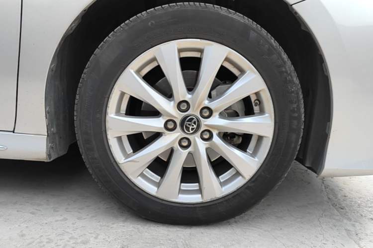Used Toyota Camry 2019 2.0G Luxury Edition China VI Standard Right Front Wheel Hub