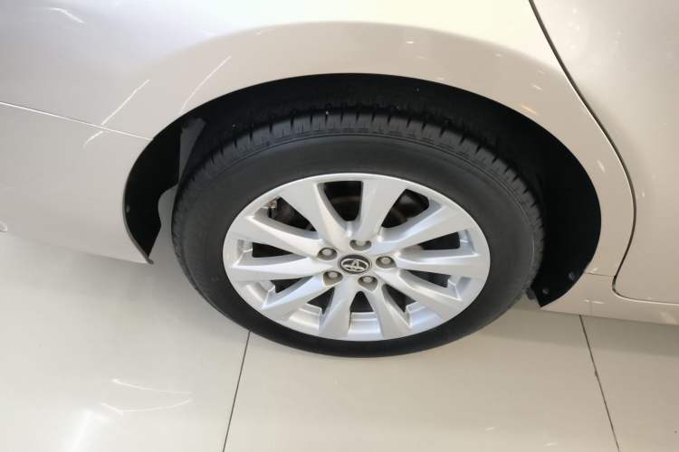 Used Toyota Camry 2019 2.0G Luxury Edition China VI Standard Right Rear Wheel Hub