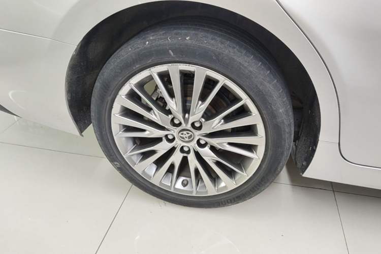 Used Toyota Camry 2019 Dual-Engine 2.5 HG Luxury Edition China VI Standard Right Rear Wheel Hub