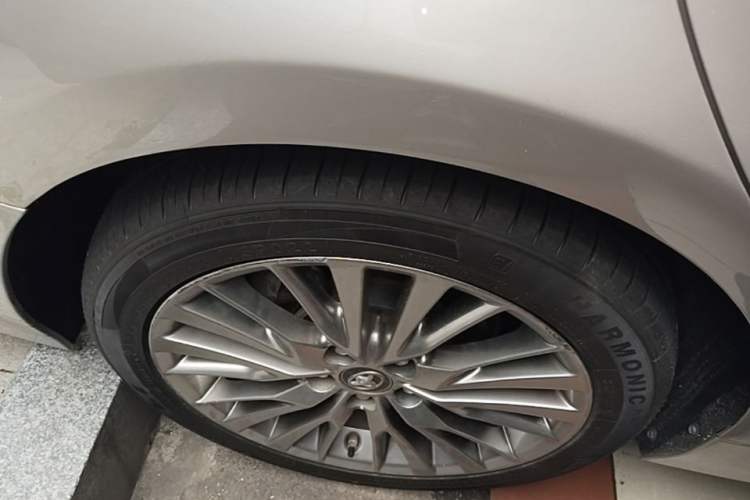 Used Toyota Camry 2019 Dual-Engine 2.5 HG Luxury Edition China VI Standard Right Rear Wheel Hub
