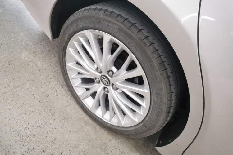 Used Toyota Camry 2019 Revised Version 2.5G Luxury Edition Right Rear Wheel Hub