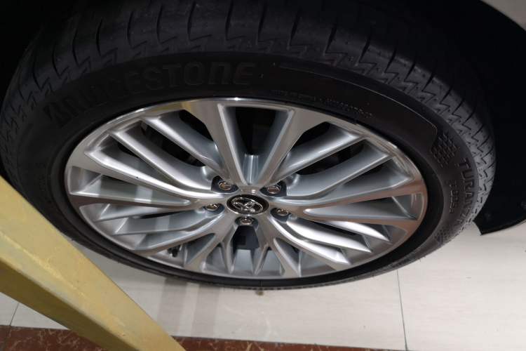 Used Toyota Camry 2019 2.5G Luxury Edition China VI Standard Right Rear Wheel Hub