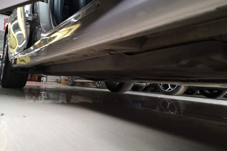 Used Toyota Camry 2019 2.5G Luxury Edition China VI Standard Right Side Sill