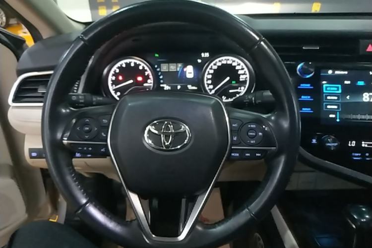 Used Toyota Camry 2019 2.0G Luxury Edition China VI Standard Steering Wheel