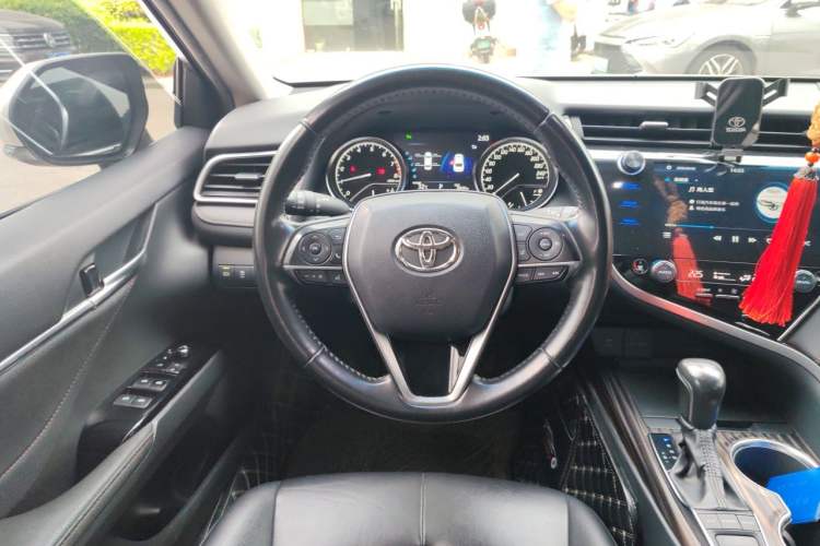 Used Toyota Camry 2019 2.5G Luxury Edition China VI Standard Steering Wheel