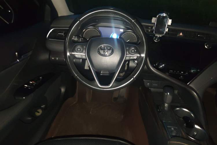 Used Toyota Camry 2019 2.0G Luxury Edition China VI Standard Steering Wheel