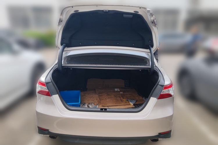 Used Toyota Camry 2019 2.5G Luxury Edition China VI Standard Trunk