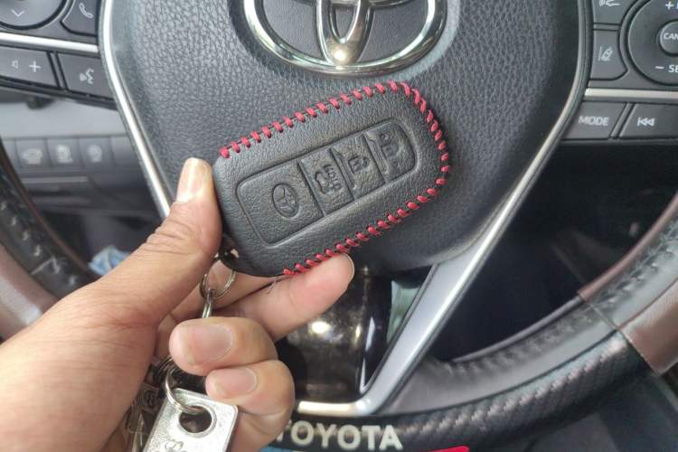 Used Toyota Camry 2019 Revised Version 2.5G Luxury Edition Vehicle Key