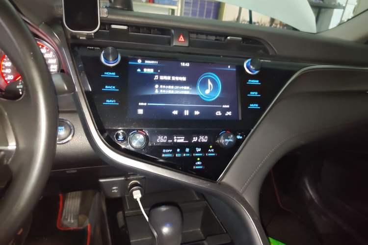 Used Toyota Camry 2019 2.0S FENGSHANG Version China VI Standard Audio And AC Panel