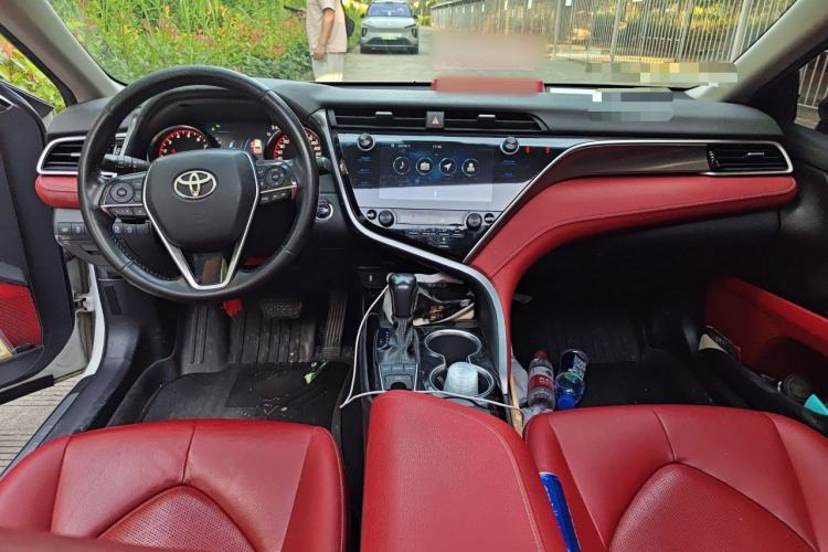 Used Toyota Camry 2019 2.5S FENGSHANG Version China V Standard Center Console