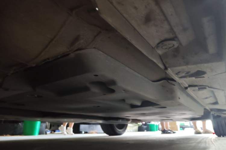 Used Toyota Camry 2019 2.0S FENGSHANG Version China VI Standard Chassis Front Left