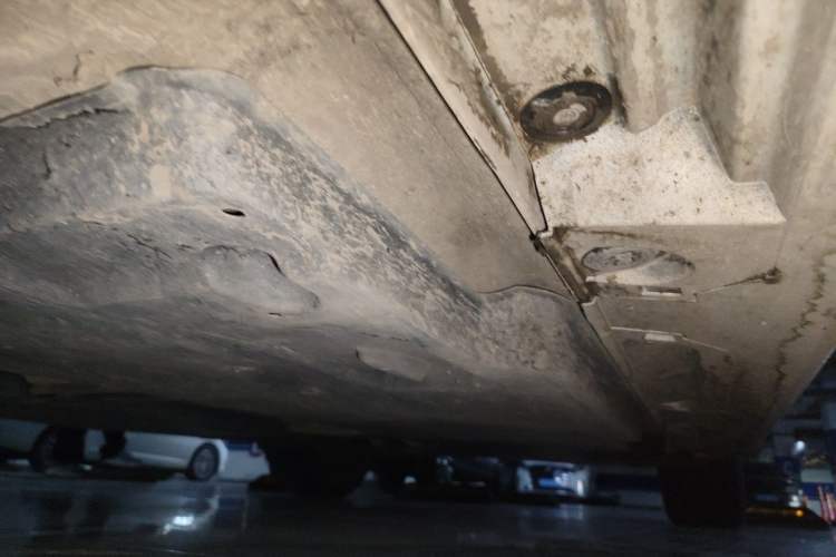 Used Toyota Camry 2019 2.0S FENGSHANG Version China VI Standard Chassis Front Left