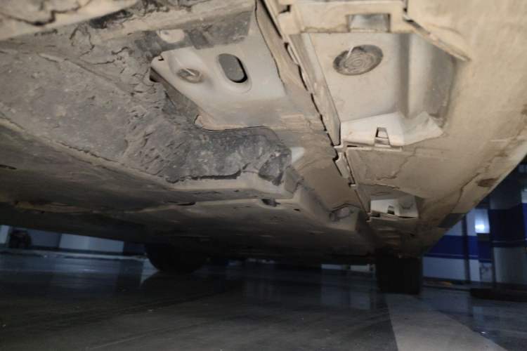 Used Toyota Camry 2019 2.0S FENGSHANG Version China VI Standard Chassis Rear Right