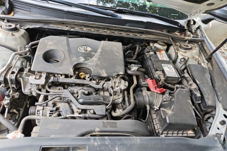 Used Toyota Camry 2019 2.0S FENGSHANG Version China VI Standard Engine Bay Left