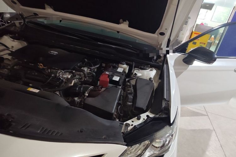 Used Toyota Camry 2019 2.0S FENGSHANG Version China VI Standard Engine Bay Left