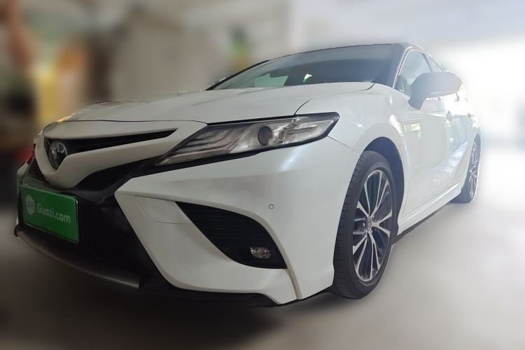 Used Toyota Camry 2019 2.0S FENGSHANG Version China VI Standard Guazi used car, China used car export, Used car for sale, Used  cars, Cheapest cars for sale
