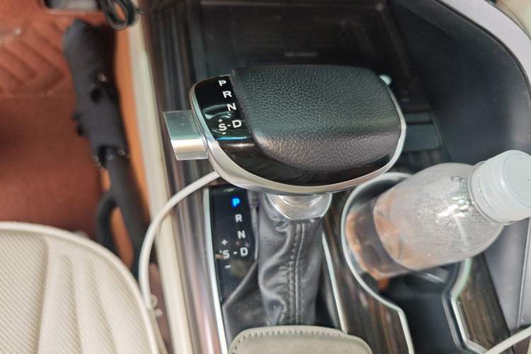 Used Toyota Camry 2019 2.5G Luxury Edition China V Standard Gear Lever