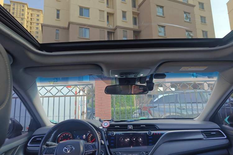 Used Toyota Camry 2019 2.5S FENGSHANG Version China VI Standard Headliner