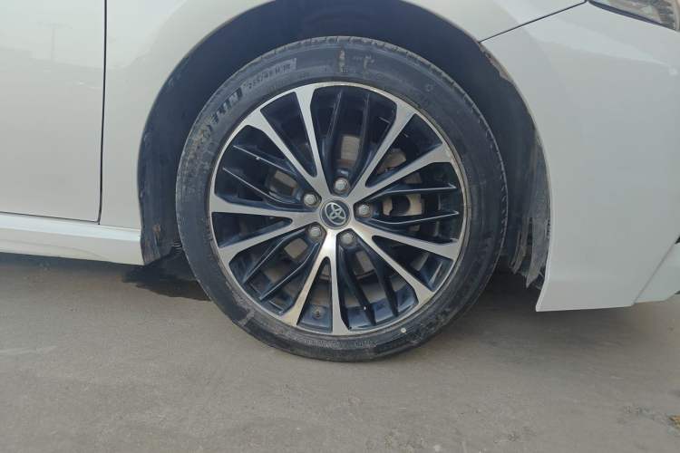 Used Toyota Camry 2019 2.5S FENGSHANG Version China VI Standard Right Front Wheel Hub