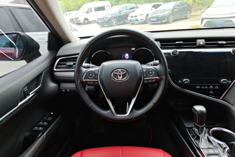 Used Toyota Camry 2019 2.0S FENGSHANG Version China VI Standard Steering Wheel