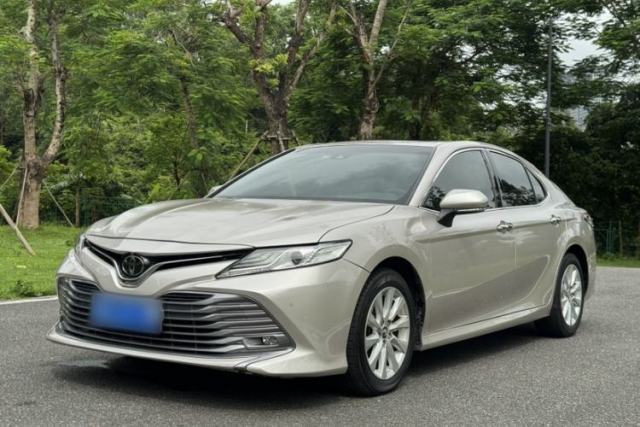 Ojetý Toyota Camry 2019 Revised Version 2.0G Luxury Edition
