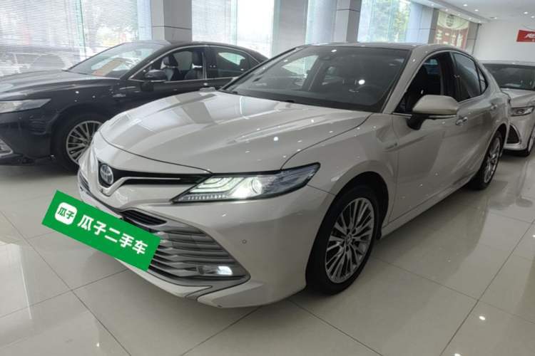 Used Toyota Camry 2019 Revised Version Dual-Engine 2.5 HG Luxury Edition Guazi used car, China used car export, Used car for sale, Used cars, Cheapest cars for sale