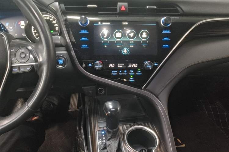 Used Toyota Camry 2019 Revised Version 2.0G Luxury Edition Audio And AC Panel