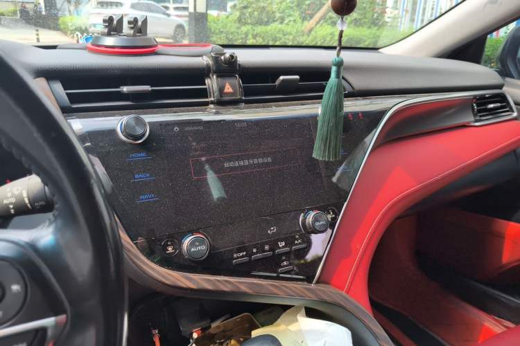 Used Toyota Camry 2019 2.5S FENGSHANG Version China VI Standard Audio And AC Panel