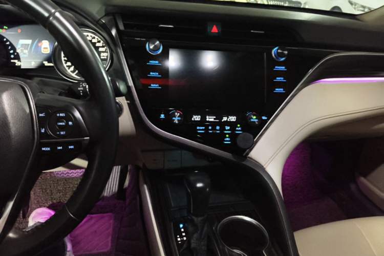 Used Toyota Camry 2019 Revised Version 2.0G Luxury Edition Audio And AC Panel