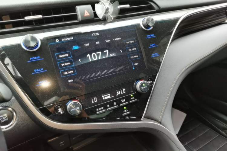 Used Toyota Camry 2019 2.5G Luxury Edition China VI Standard Audio And AC Panel