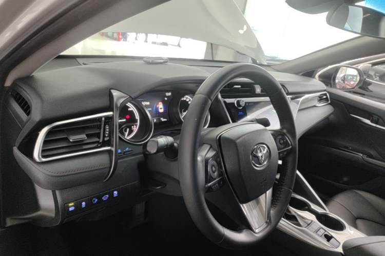 Used Toyota Camry 2019 Revised Version Dual-Engine 2.5 HG Luxury Edition Center Console