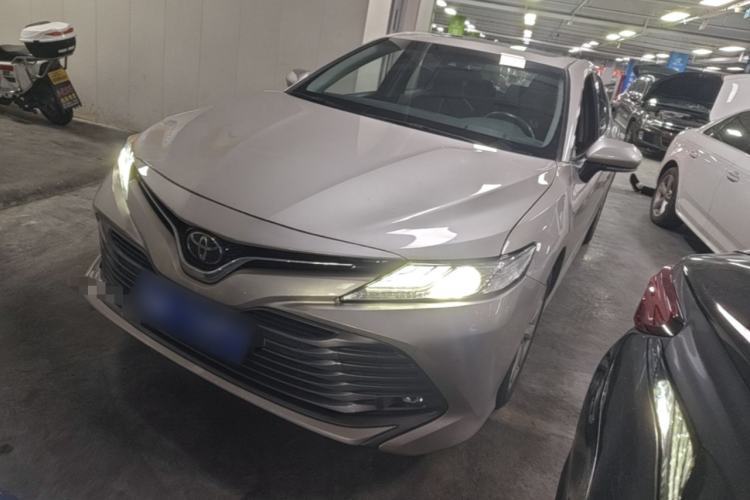 Used Toyota Camry 2019 Revised Version 2.0G Luxury Edition Guazi used car, China used car export, Used car for sale, Used  cars, Cheapest cars for sale