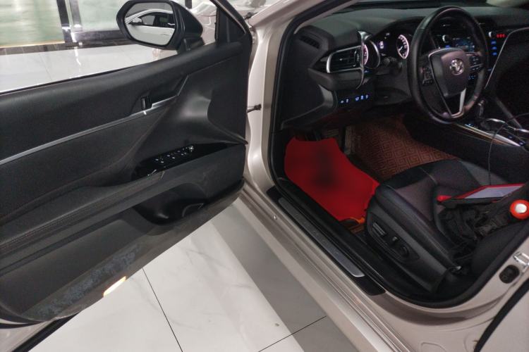 Used Toyota Camry 2019 2.0G Luxury Edition China VI Standard Driver Seat